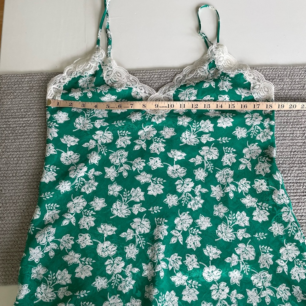 Vintage Victoria’s Secret Gold Label Ivory Green Floral Chemise Slip Dress Small - Picture 10 of 15